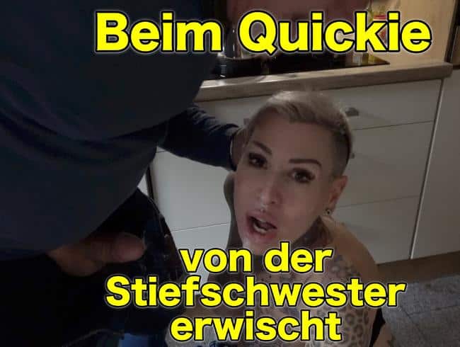 Beim Quickie von der Stiefschwester erwischt!!