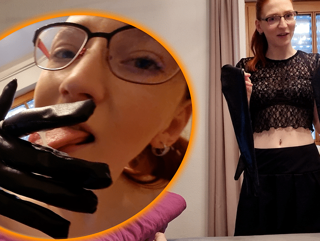 Surprise!!! Milking in wetlook gloves!