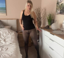 Neue Nylons für dich