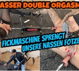 Verrückter Doppelorgasmus | FUCKING MACHINE lässt unsere Muschis explodieren